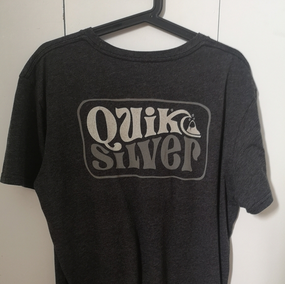 Quiksilver t-shirt Size M - Picture 3 of 3